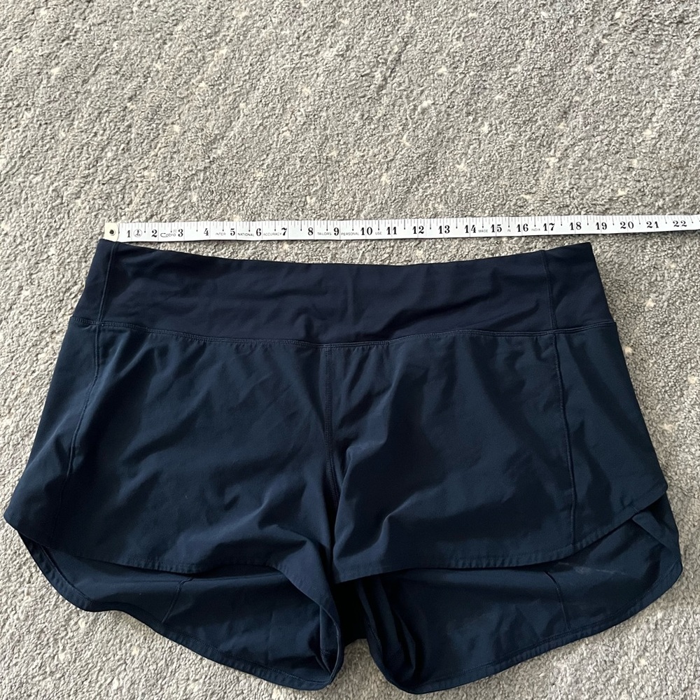 Women's navy mid rise lululemon Shorts